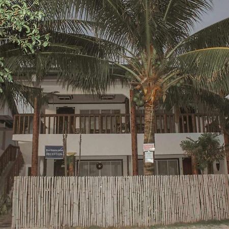 Blue Dolphin Hotel Malapascua Island Exterior photo