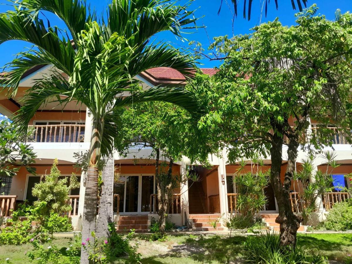 Blue Dolphin Hotel Malapascua Island Exterior photo